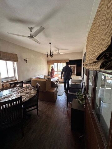 Parking in 3 BHK Builder Floor at Malviya Nagar – for Rent