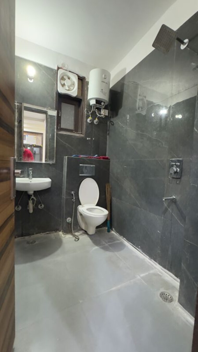 Team Area, palm-residency-chhatarpur 2 Bedroom 1000 Sq.Ft. Builder Floor In Rajpur Khurd Extension Delhi 9977548