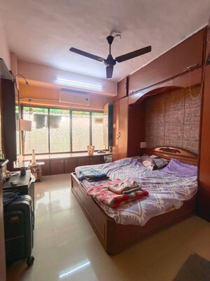 Bedroom in 1 BHK Apartment at Andheri West – for Rent