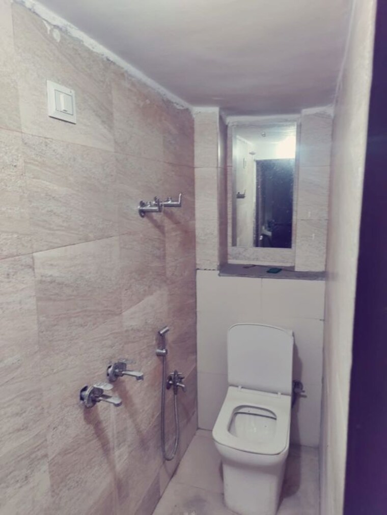 Bathroom, chattarpur 1 Bedroom 450 Sq.Ft. Builder Floor In Chattarpur Delhi 9977574