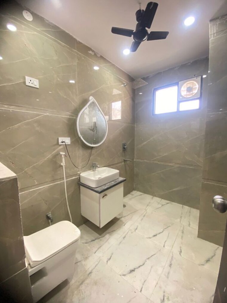 Bathroom, fidato-honour-homes 3 Bedroom 1620 Sq.Ft. Builder Floor In Sector 89 Faridabad 9977582