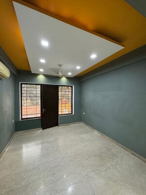 Room in 3 BHK Apartment at SS Aaron Ville, Sector 48 – for Rent