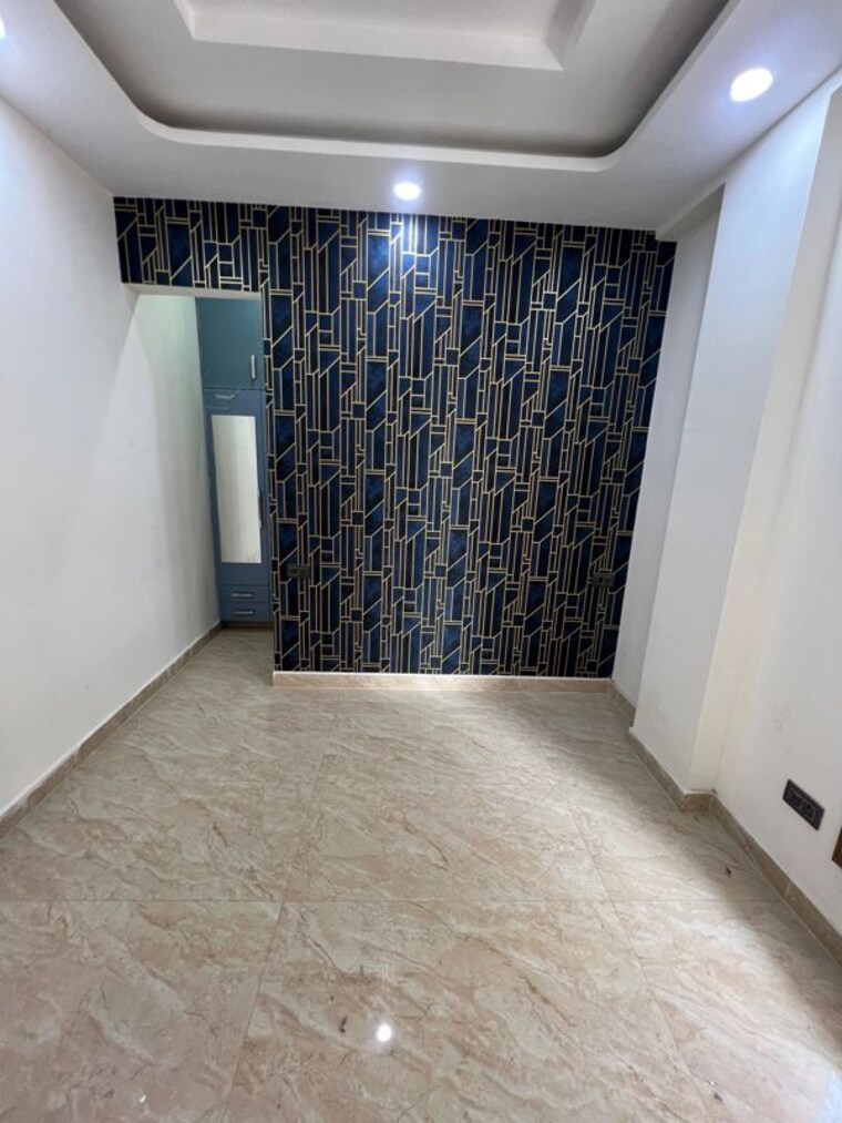 Room, bptp-district-faridabad 3 Bedroom 1620 Sq.Ft. Builder Floor In Sector 81 Faridabad 9977611