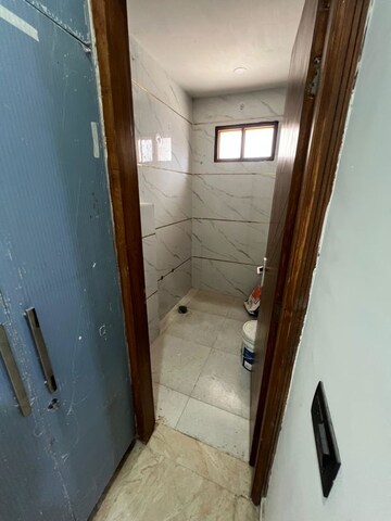 Bathroom in 3 BHK Builder Floor at BPTP District Faridabad, Sector 81 – for Sale