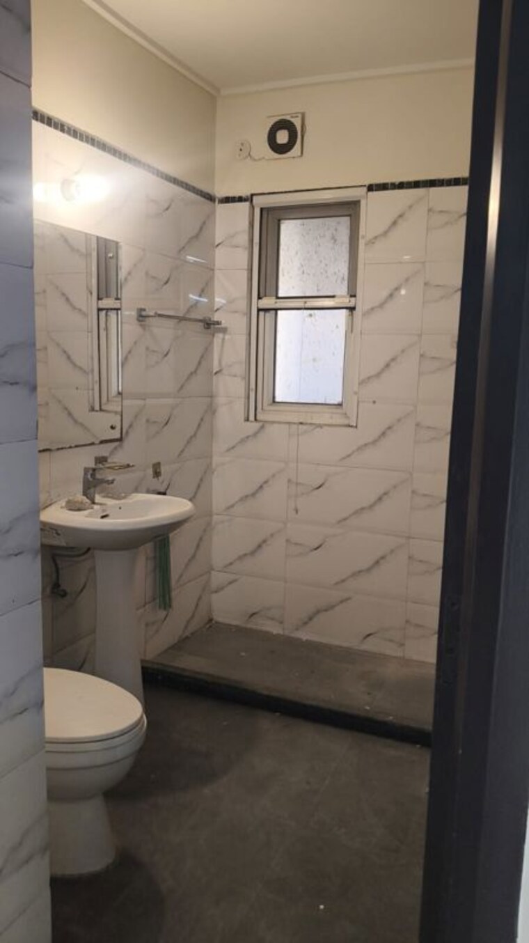 Kitchen, amrapali-heartbeat-city 2 Bedroom 1195 Sq.Ft. Apartment In Sector 107 Noida 9977613