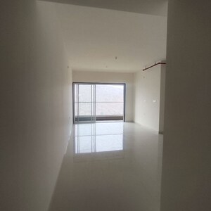 Room in 3 BHK Apartment at Runwal Sanctuary, Mulund West – for Sale