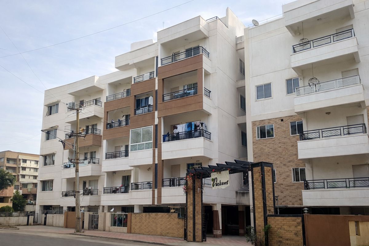 3 BHK Apartment For Sale in Pavani Parkwest