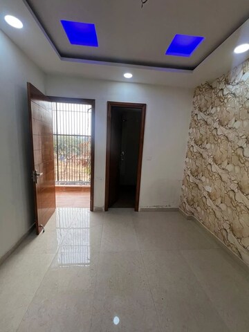 Room in 3 BHK Builder Floor at Jadhunath Enclave, Sector 29 – for Sale