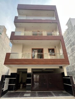 3 BHK + Servant Room Builder Floor For Sale in Jadhunath Enclave