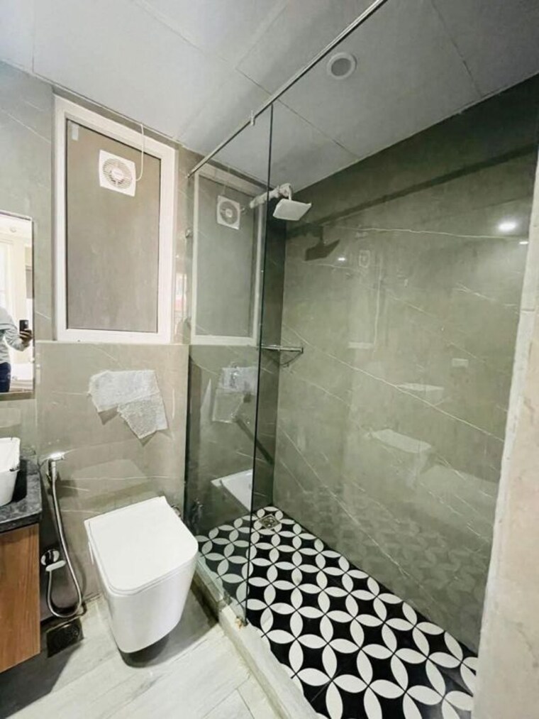Bathroom, saket 1 Bedroom 650 Sq.Ft. Apartment In Saket Delhi 9977669