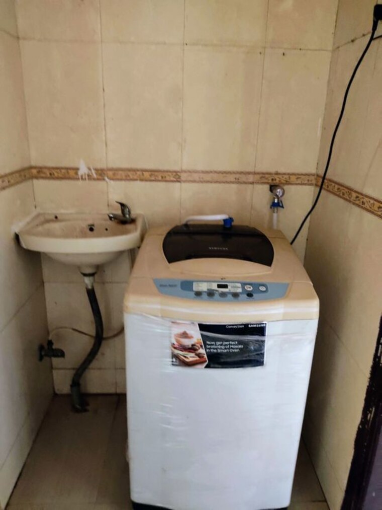 Attached Bathroom, vaishnavi-dham-kharghar 2 Bedroom 1000 Sq.Ft. Apartment In Kharghar Navi Mumbai 9977632