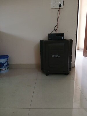 Furnished Amenities in 1.5 BHK Builder Floor at Guru Nanak Enclave, Dhakoli – for Rent