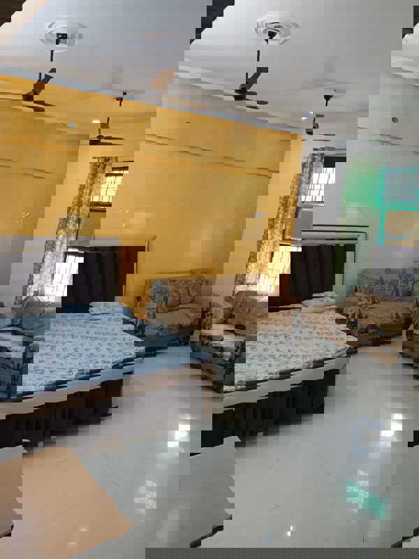 1.5 BHK 800 Sq.Ft. Builder Floor in Guru Nanak Enclave