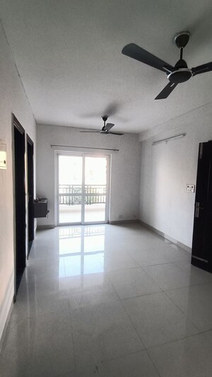 Room in 3 BHK Builder Floor at BPTP Park Elite Floors, Sector 85 – for Rent