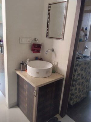 Bathroom in 1 BHK Apartment at Horizon Samyak, Mulund West – for Sale
