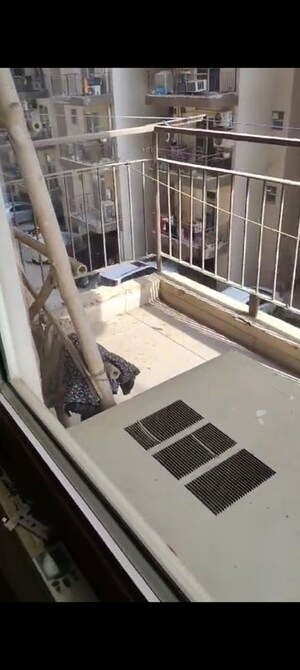 1 BHK Apartment For Rent in ROF Aalayas, Sector 102