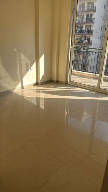 Room in 3 BHK Apartment at ROF Aalayas Phase 2, Sector 102 – for Rent