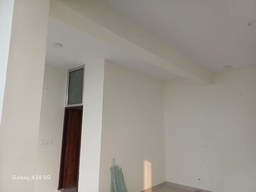 Room in 4 BHK Independent House at Race Course – for Sale