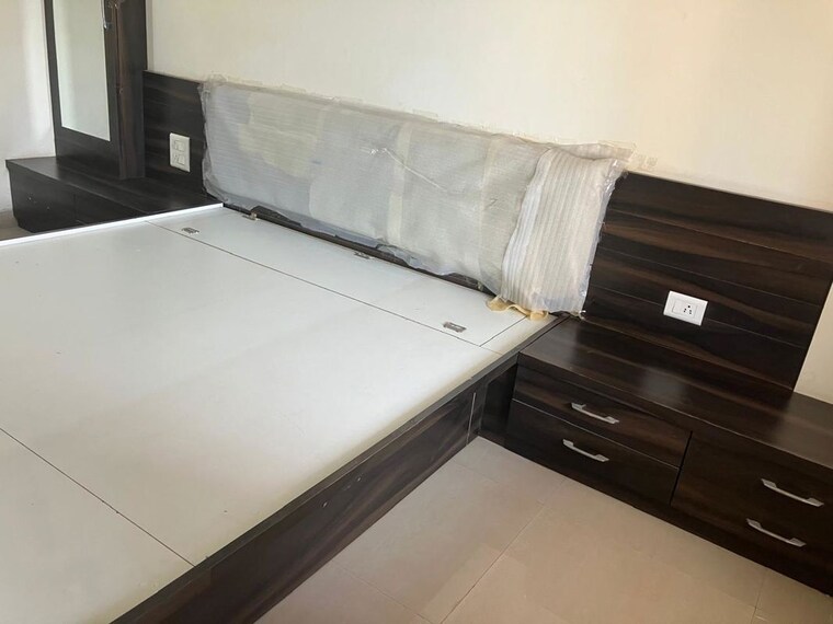 Master Bedroom, brahma-avenue2 2 Bedroom 1133 Sq.Ft. Apartment In Kondhwa Pune 9971057