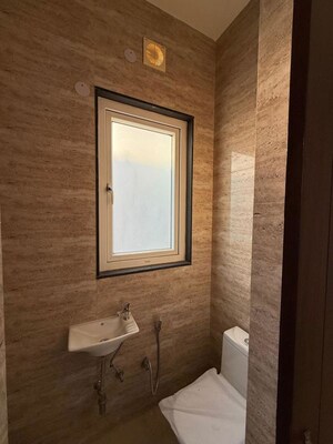 Bathroom in 3 BHK Independent House at DLF City Gurgaon, Sector 27 – for Rent