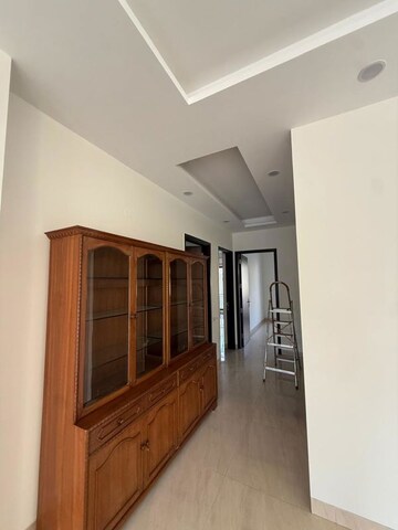 Room in 3 BHK Independent House at DLF City Gurgaon, Sector 27 – for Rent