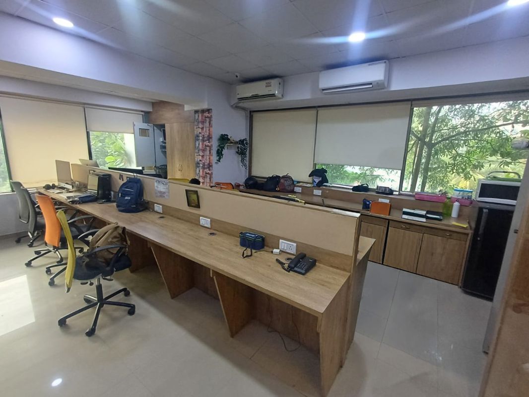 Office Space For Rent in Knox Plaza