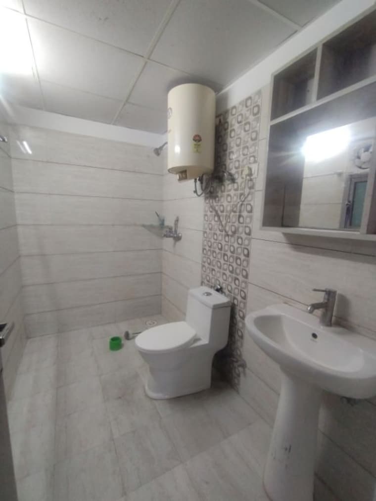 Bathroom, gulshan-bellina 3 Bedroom 791 Sq.Ft. Apartment In Sector 16 Greater Noida Greater Noida 9968286