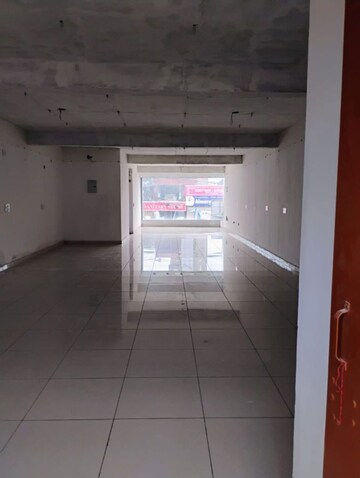 Team Area in  Shop at Dehradun Cantt – for Rent