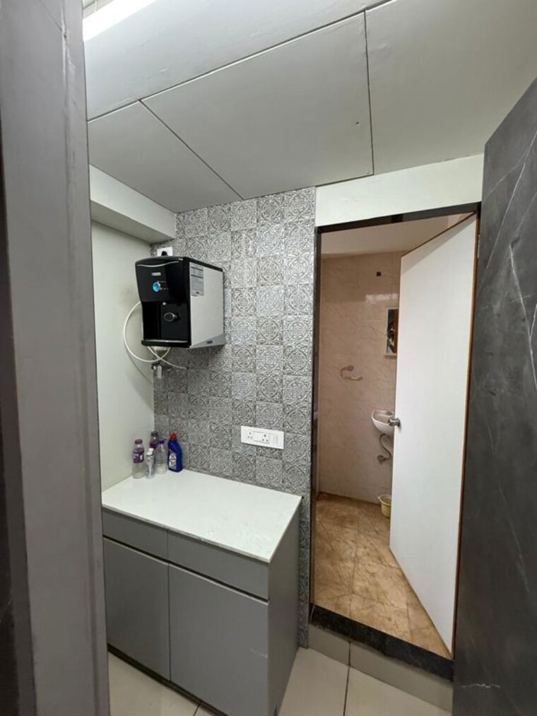 Kitchen, bodakdev Commercial Office Space 605 Sq.Ft. In Bodakdev Ahmedabad 9978116