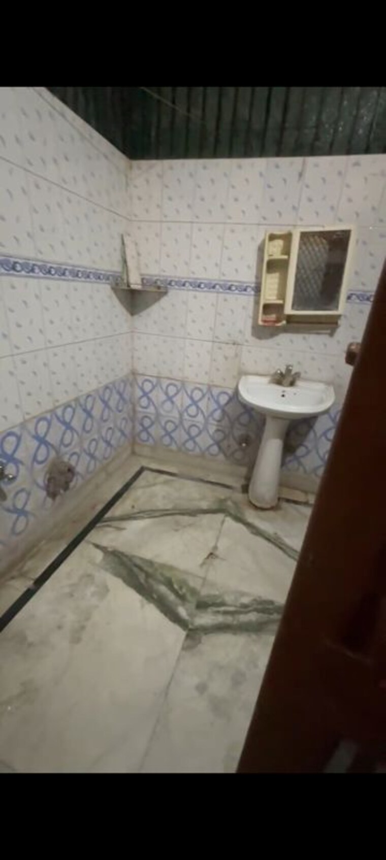 Bathroom, delta i greater noida 1 Bedroom 60 Sq.Mt. Independent House In Delta I Greater Noida Greater Noida 9978174