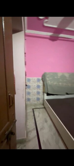 Master Bedroom in 1 BHK Independent House at Delta I Greater Noida – for Rent