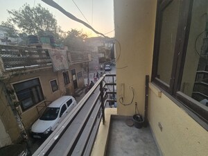 Balcony in 1 BHK Builder Floor at Palm Residency Chhatarpur, Chattarpur – for Rent
