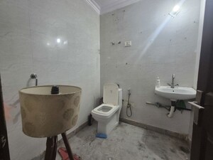 Bathroom in 1 BHK Builder Floor at Palm Residency Chhatarpur, Chattarpur – for Rent