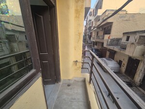 Balcony in 1 BHK Builder Floor at Palm Residency Chhatarpur, Chattarpur – for Rent
