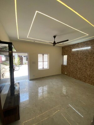 2 BHK Apartment For Sale in Saket