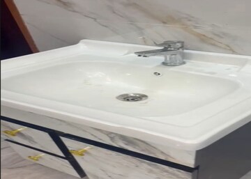 Room in 3 BHK Apartment at Indira Park – for Sale