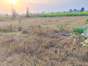  Plot For Sale in Block C