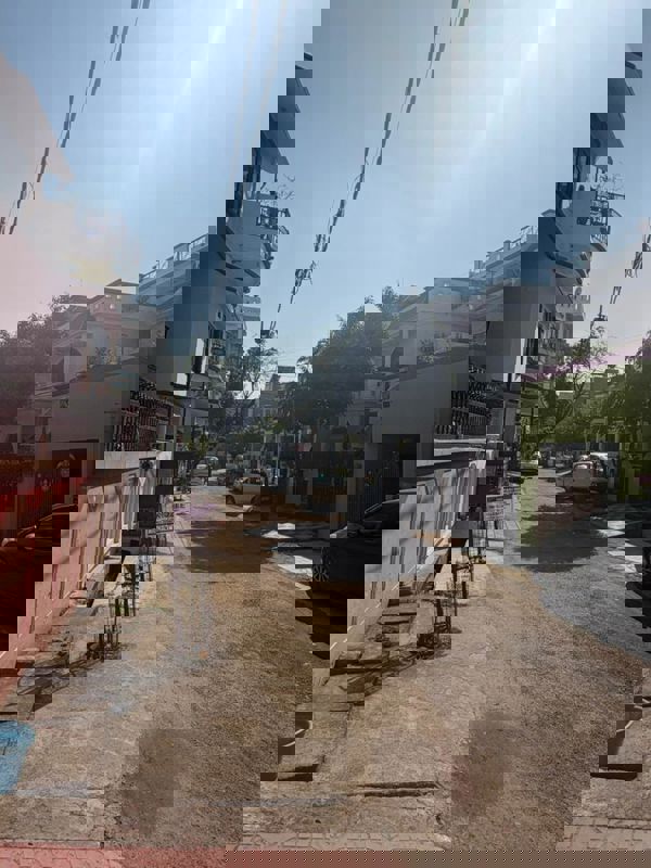 5 BHK 2025 Sq.Ft. Independent House in Unitech South City