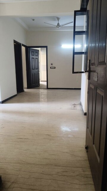 Room in 2 BHK Apartment at Amrapali Heartbeat City, Sector 107 – for Sale