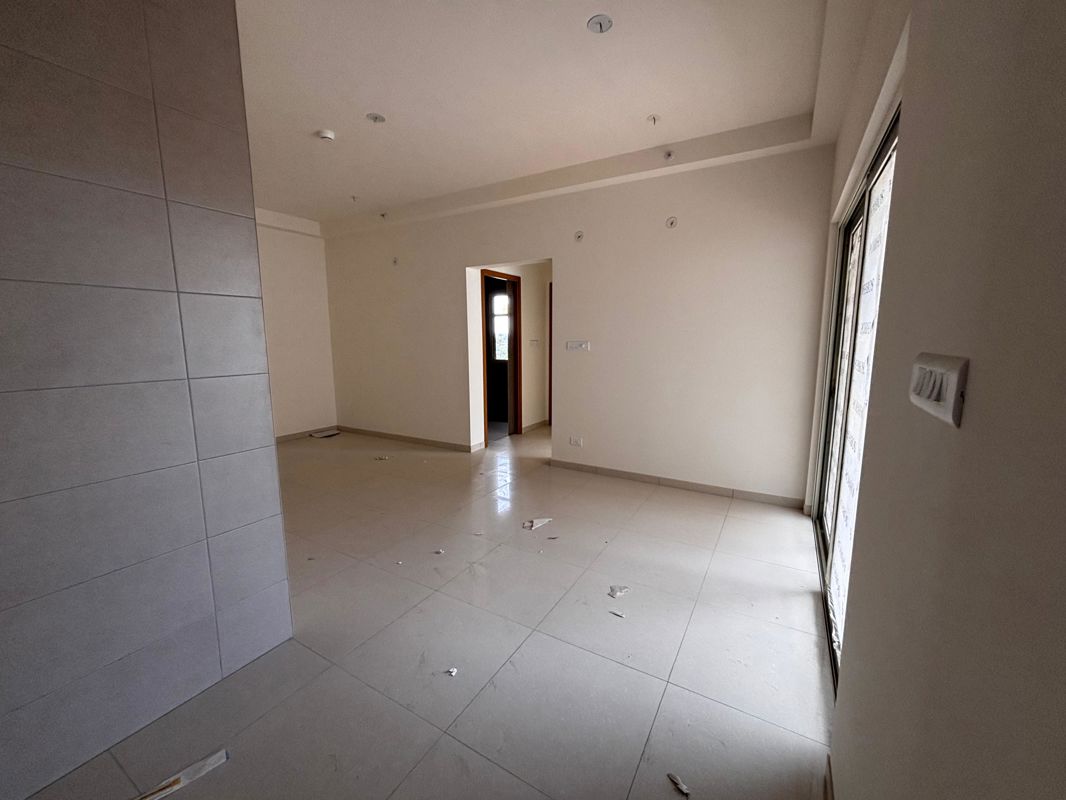 3 BHK Apartment For Sale in TVS Emerald Jardin