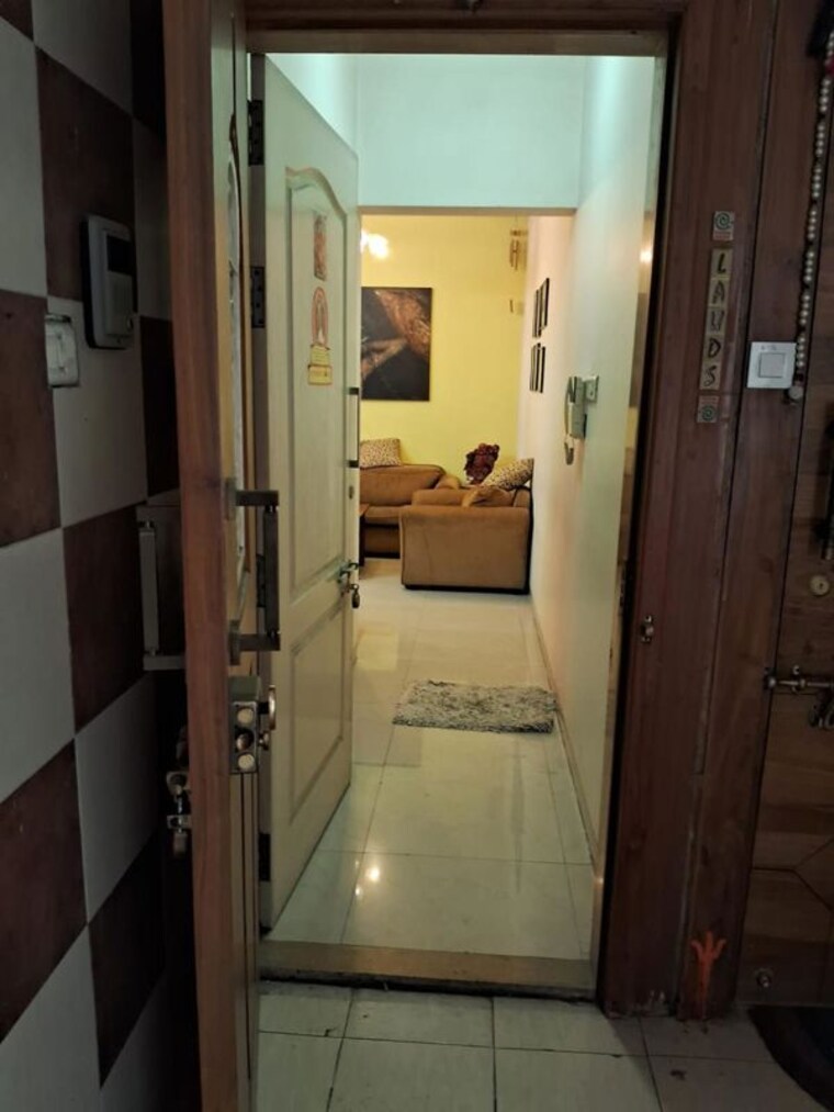 Bathroom, raviraj-yellow-blossoms 3 Bedroom 1035 Sq.Ft. Apartment In Ghorpadi Pune 9978565