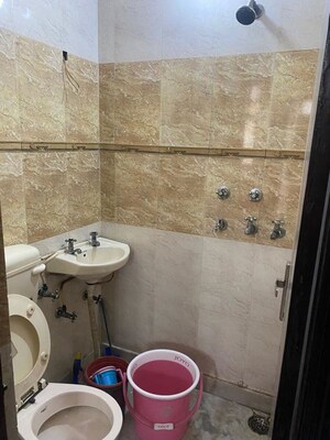 Bathroom in 2 BHK Builder Floor at Rohini Sector 25 – for Rent