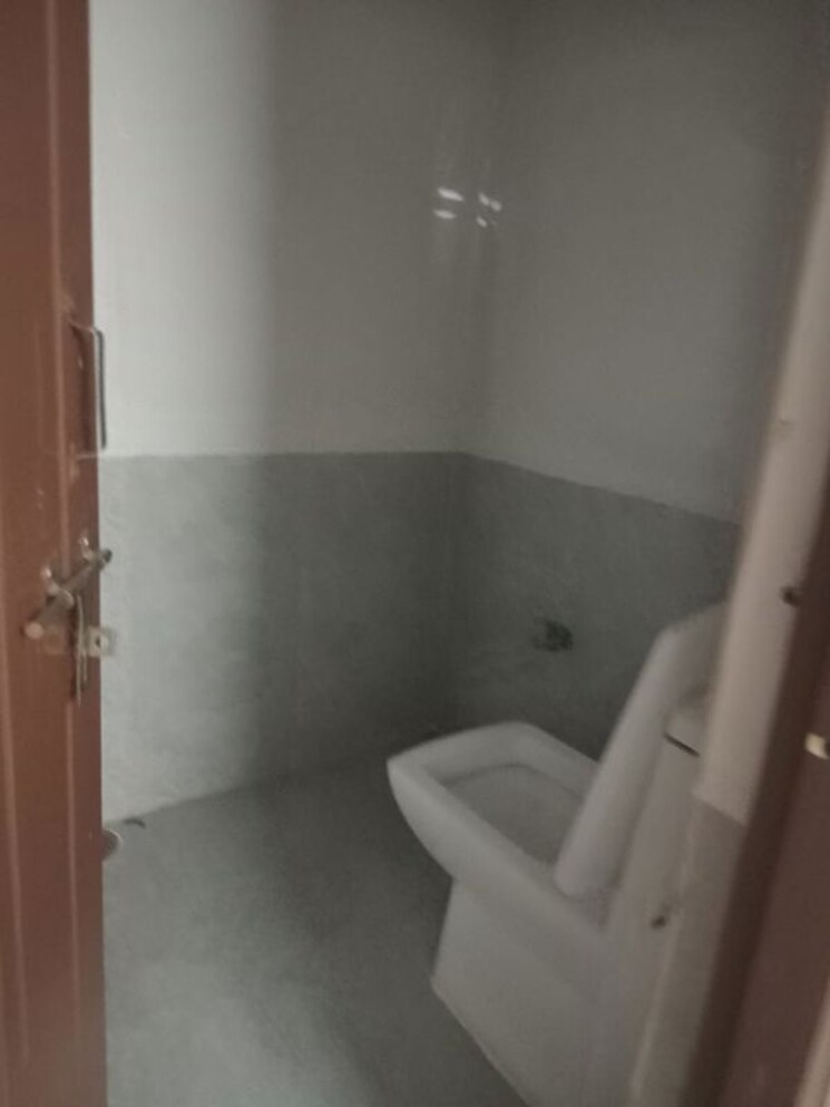 Bathroom, alkapuri 3 Bedroom 2070 Sq.Ft. Builder Floor In Alkapuri Hyderabad 9976946