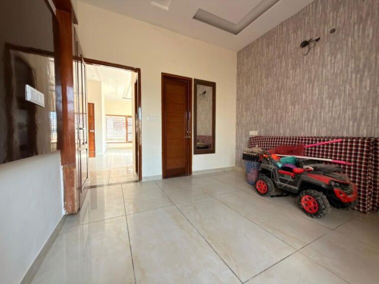  Parking, sunny enclave 4 Bedroom 133 Sq.Yd. Independent House In Sunny Enclave Mohali 9978822