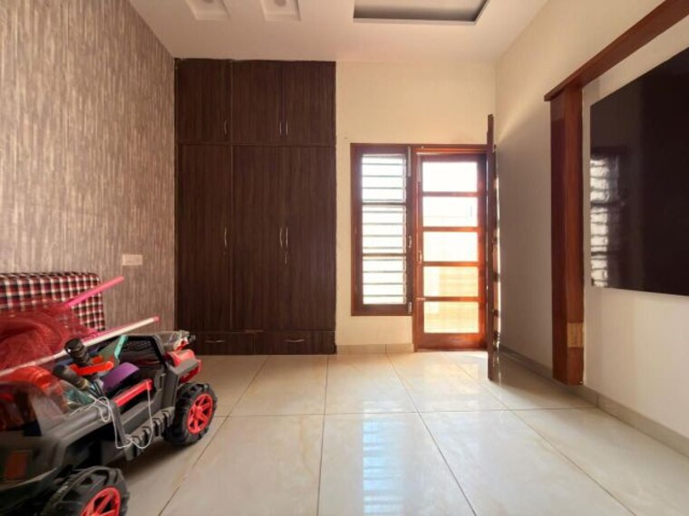  Parking, sunny enclave 4 Bedroom 133 Sq.Yd. Independent House In Sunny Enclave Mohali 9978822