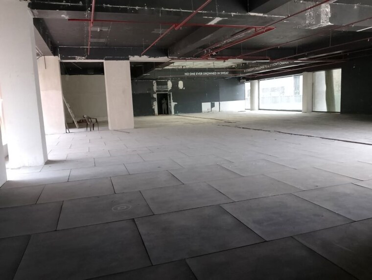 Team Area, crystal-point-mall Commercial Office Space 4500 Sq.Ft. In Andheri West Mumbai 9978834