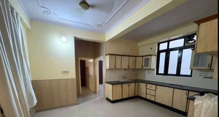 Room, butler colony 3 Bedroom 1250 Sq.Ft. Apartment In Butler Colony Lucknow 9978836