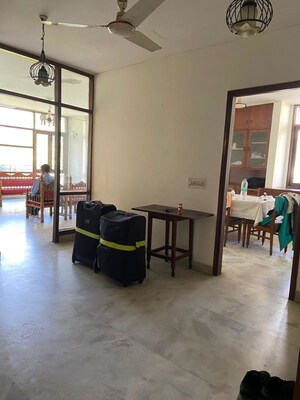 2 BHK Apartment For Rent in Kailash Colony