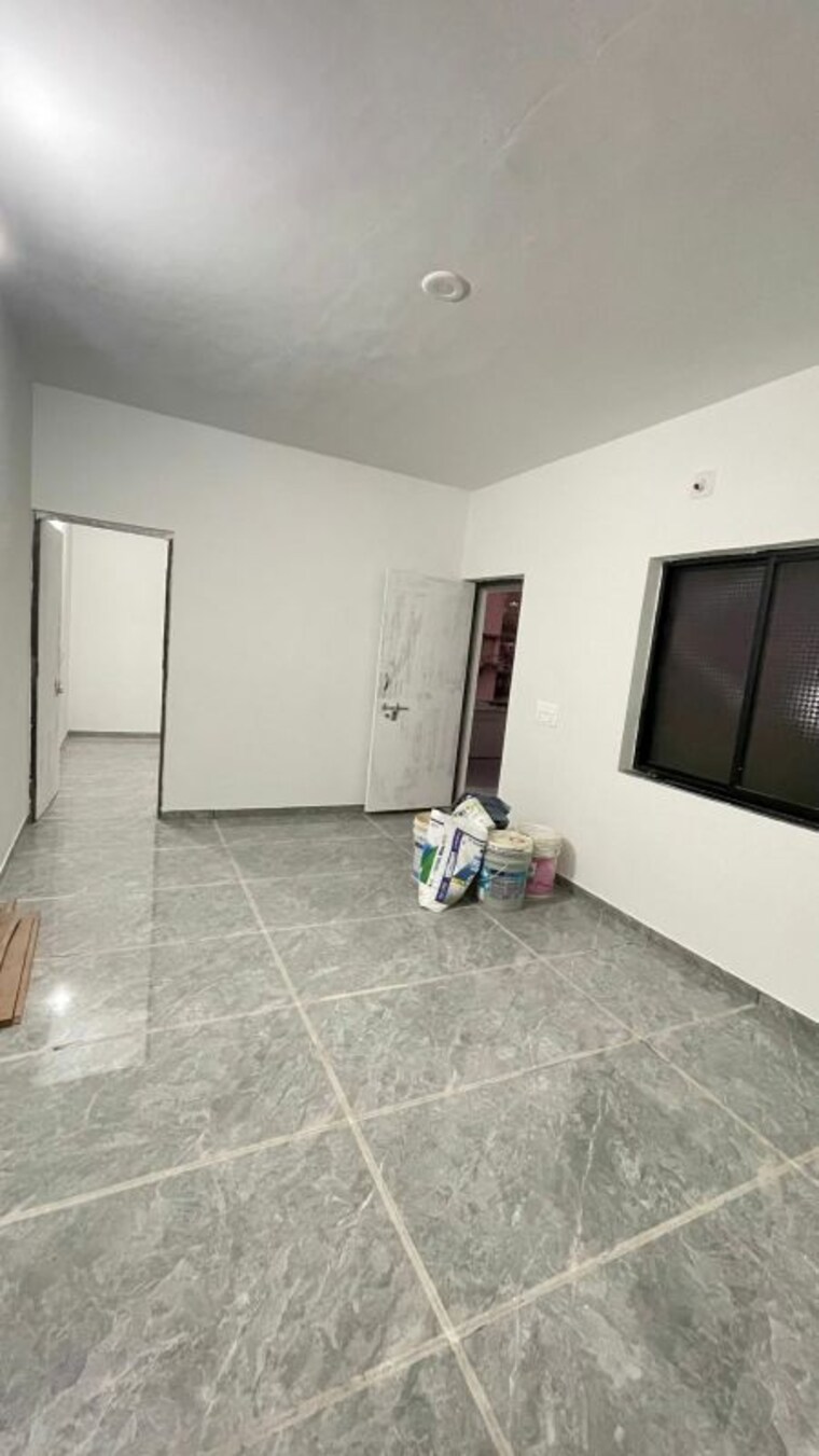 Room, satellite 1 RK 700 Sq.Ft. Apartment In Satellite Ahmedabad 9978843