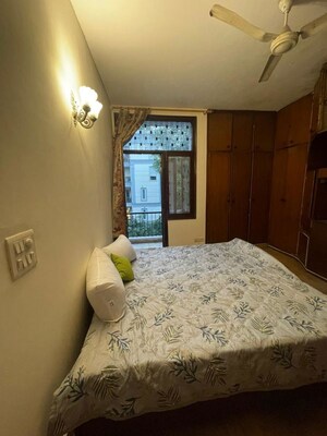 Bedroom in 2 BHK Apartment at Hauz Khas Enclave – for Rent